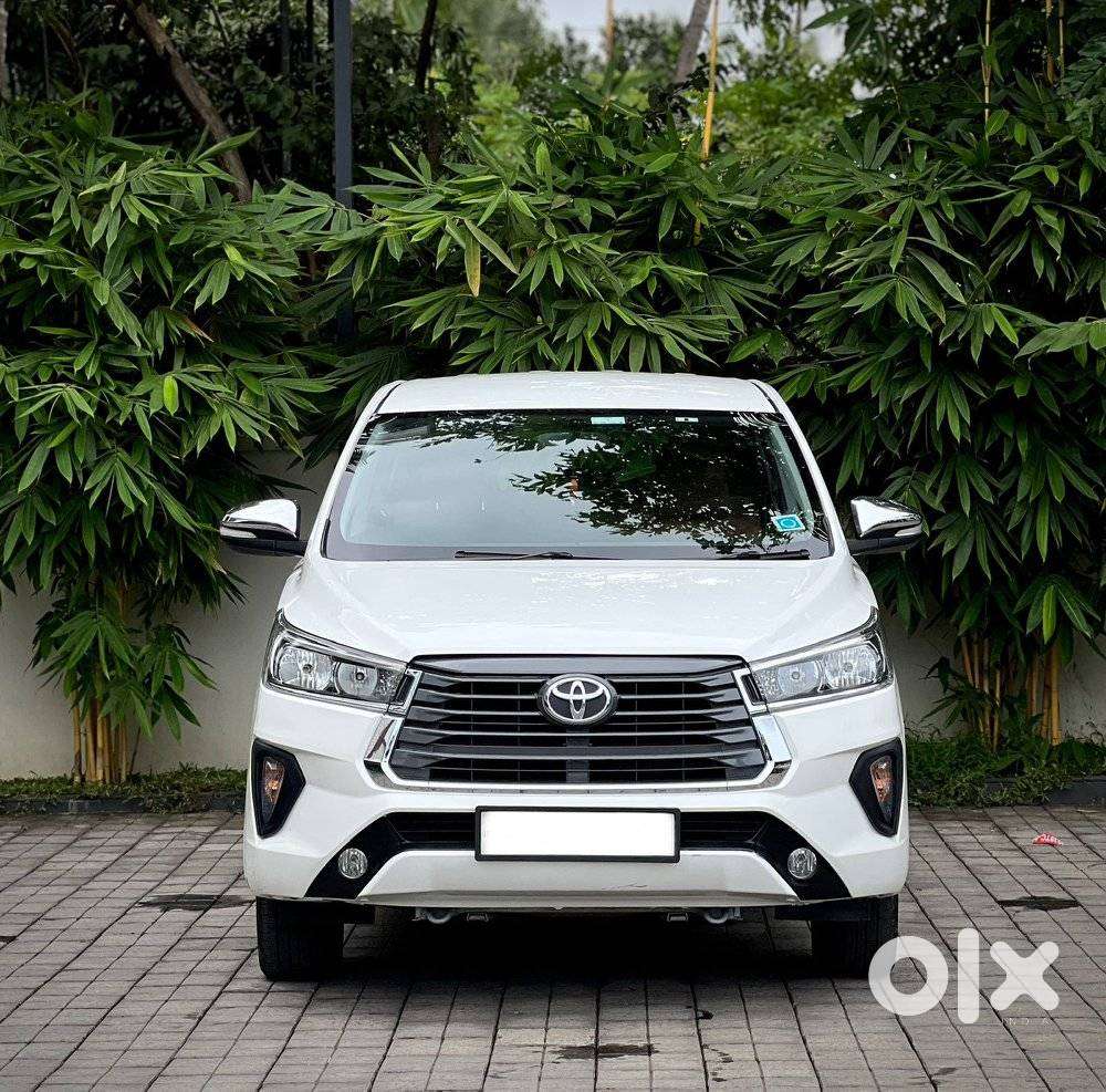 Toyota Innova Crysta 2.8 GX AT 8S, 2017, Diesel