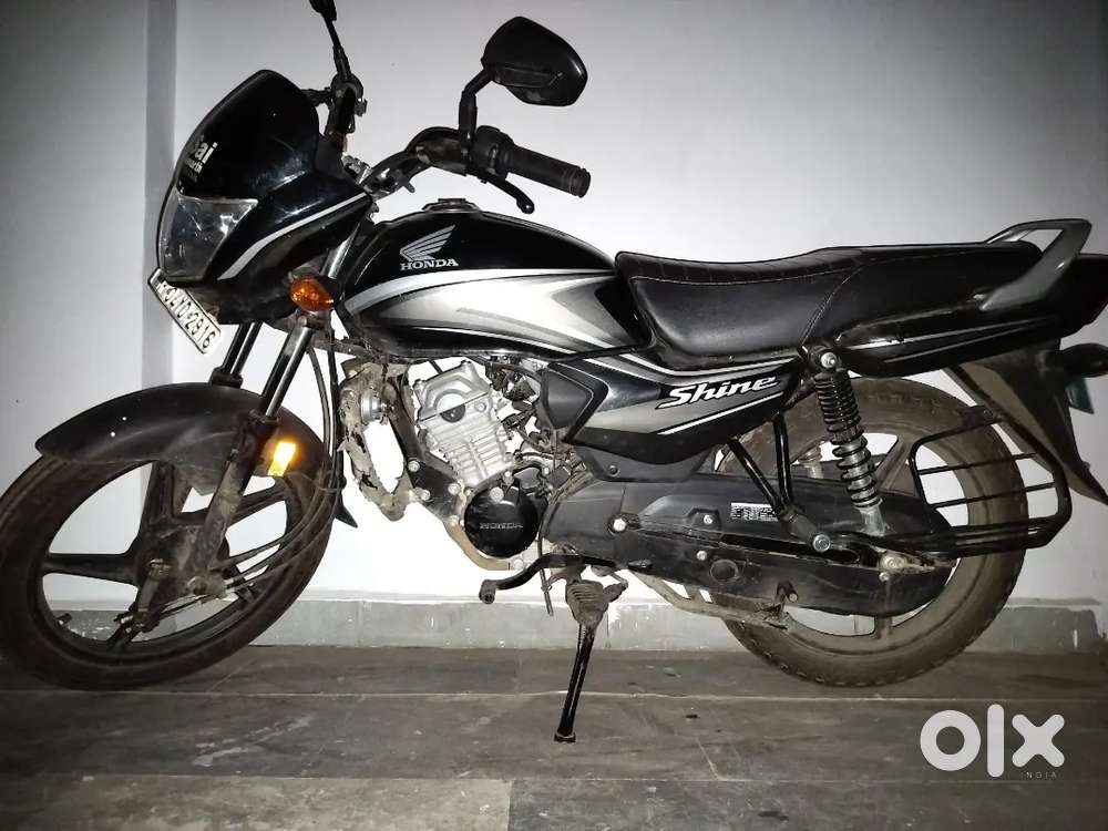 Honda shine 100 cc  2922 km run