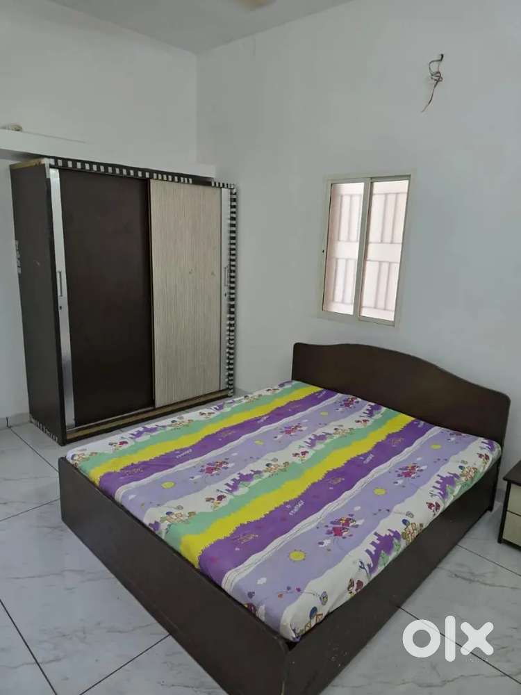 Bachlor Allowed 2BHK Fully Furnished Flat For Rent In Usmanpura