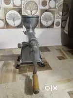 Juicer machine