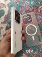 iQOO 13  , 16 512gb new condition bill + box + charge + case