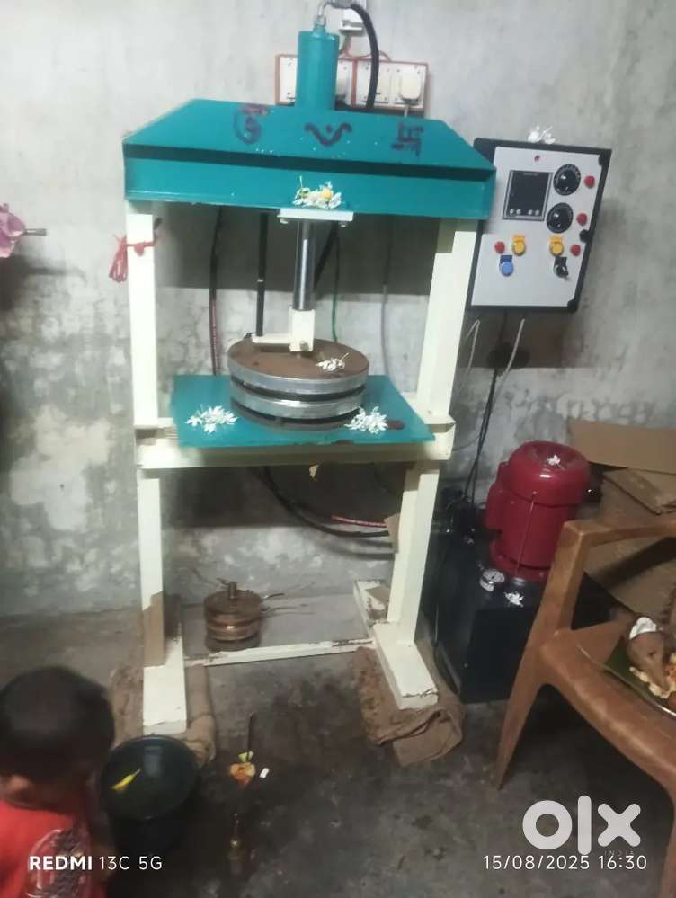 Single die hydrolic automatic paper plate making machine
