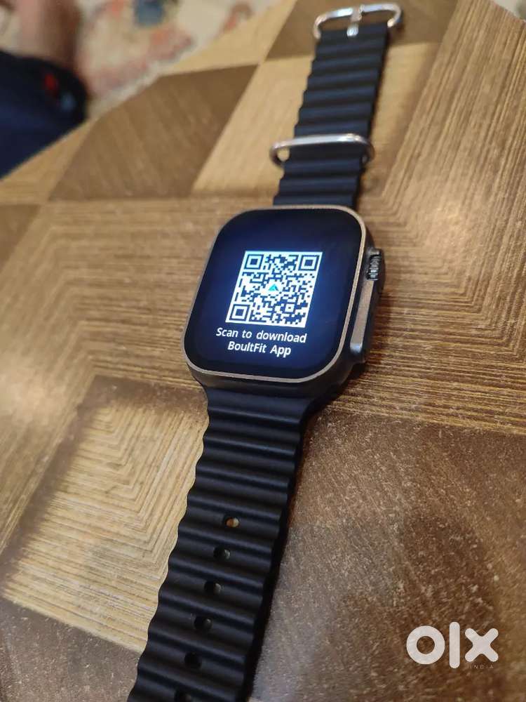 Smart Boult watch