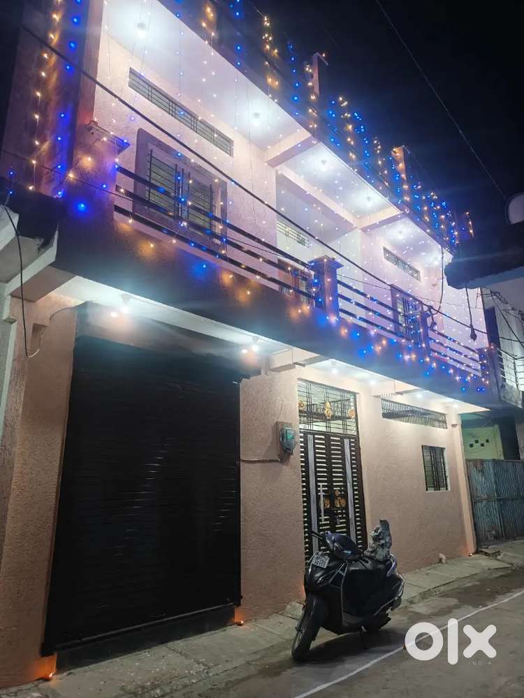 Room rent se dena he