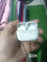 Noise ear buds full ok condition 6 month use