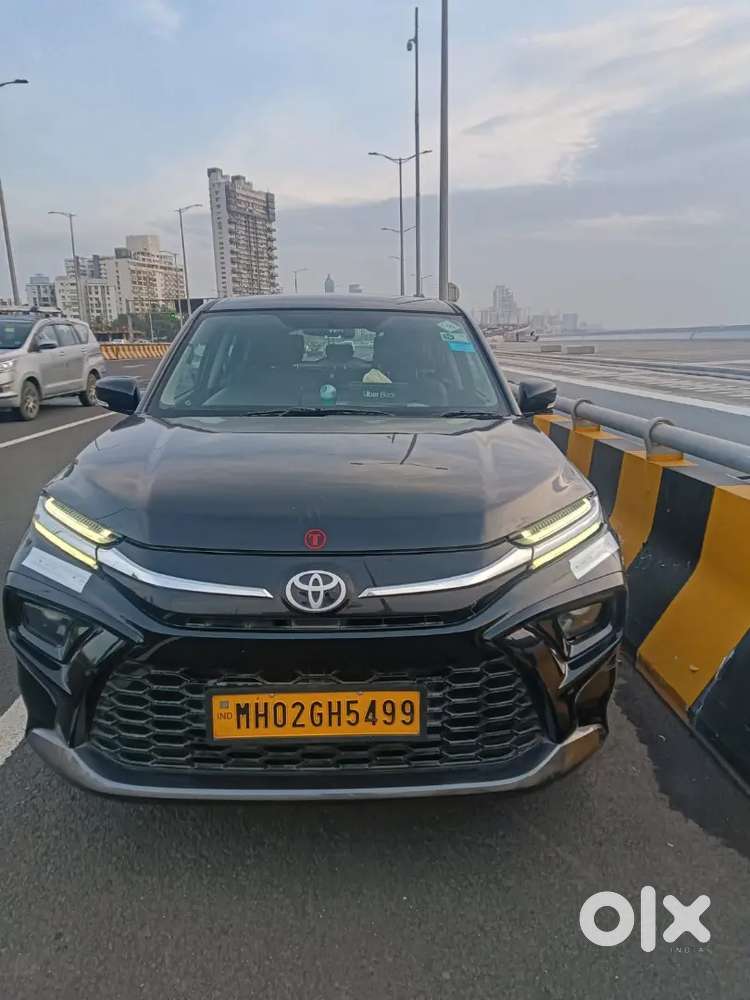 Hiring Uber Black  Driver-- Premium Category