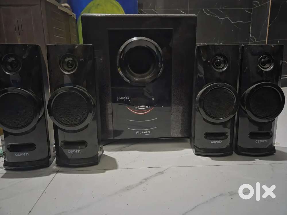 4.1 speaker and woofer set with vluetooth