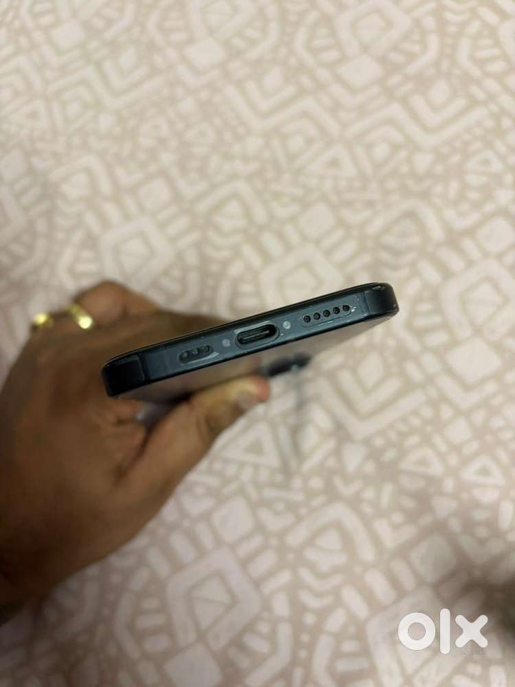 Iphone 16 Black 256 gb Indian Bill Box Available