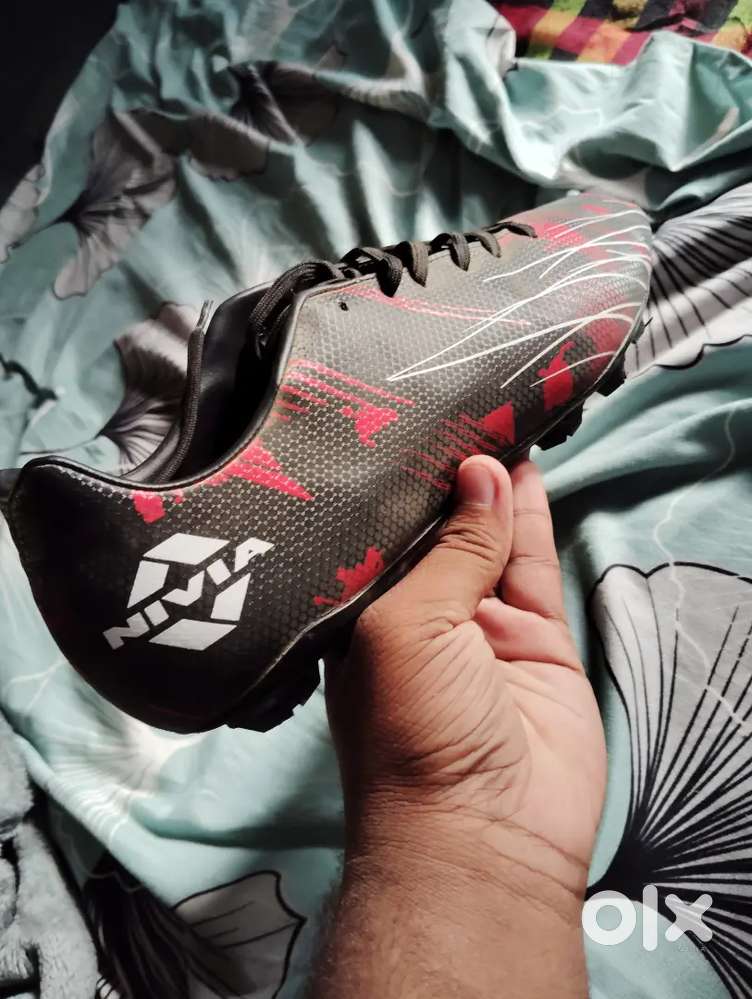 Football shoes