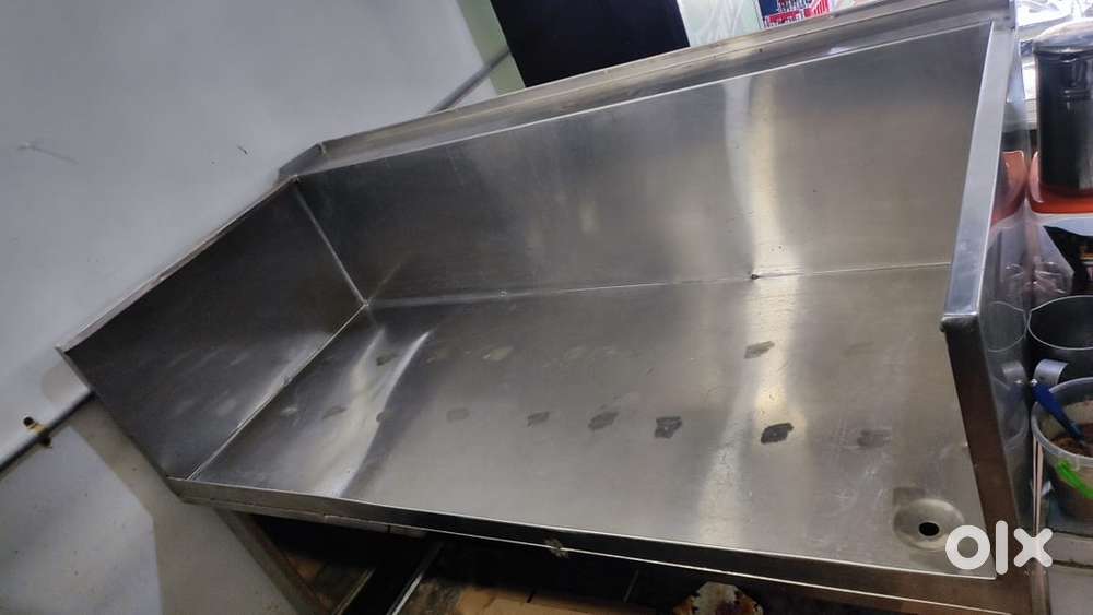 Tea counter 5 feet