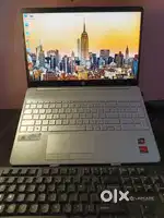 Hp reyzen 3 , 512gb SSD , amd radon graphics card, 8gb Ram