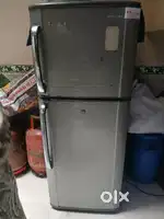 Samsung double door 230ltr @7999