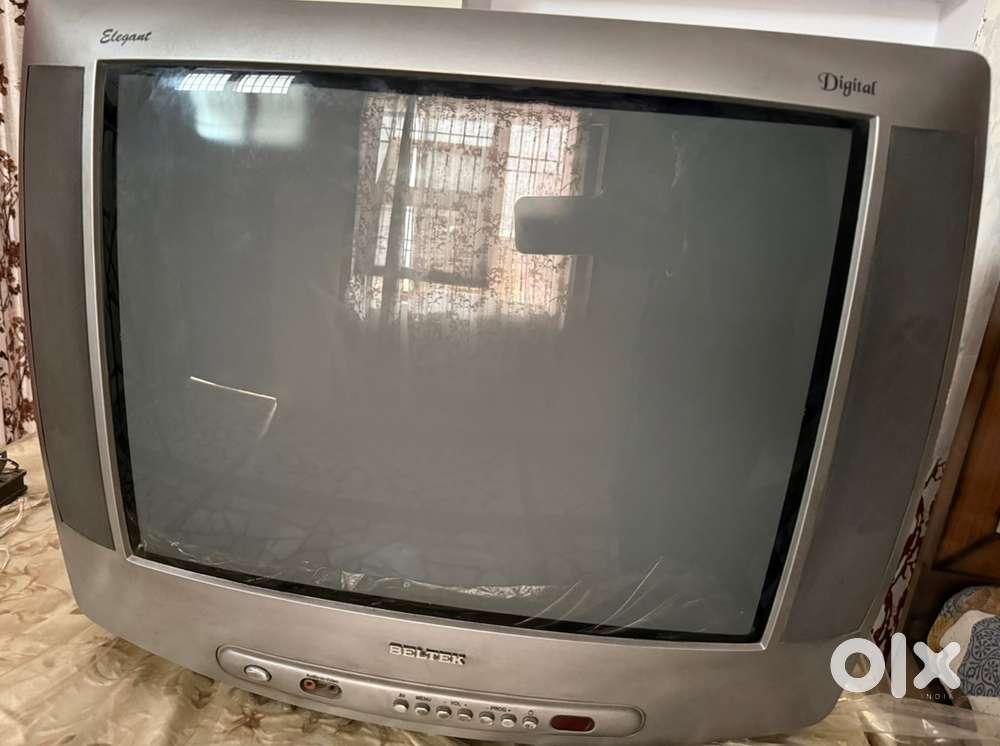 Old TV for Sale – Good Condition – Working Perfectly