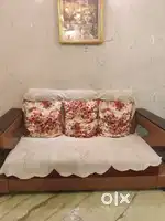 5 seater sofa set with glass center table