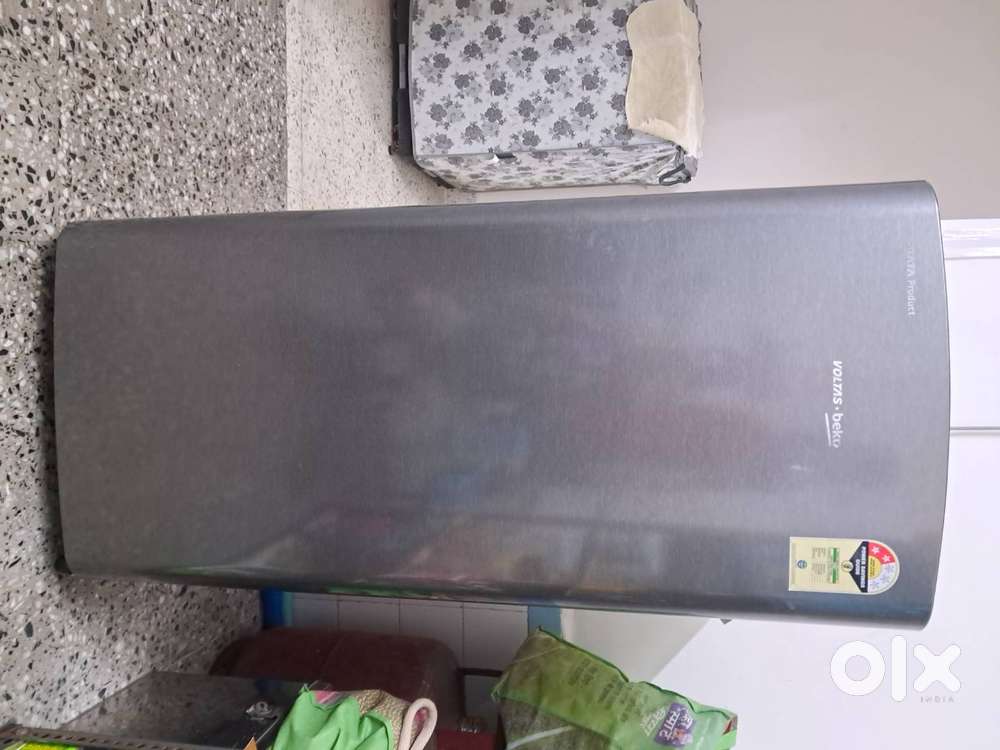 1.5 year old Voltas fridge