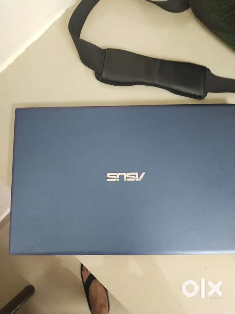Asus Vivobook laptop
