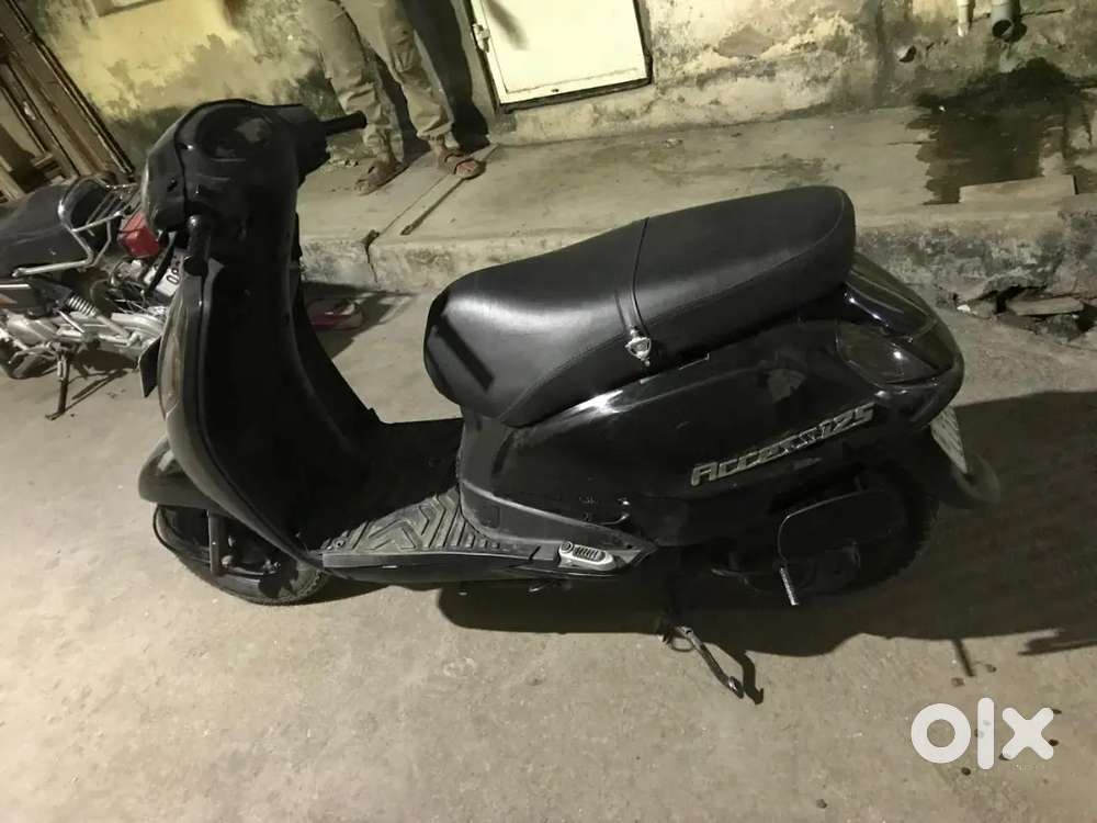 Fully modified black beauty