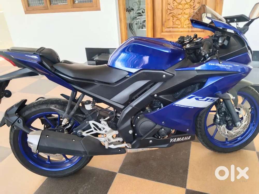 Yamaha R15 V3