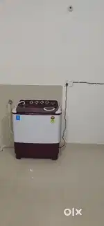 Selling Under warranty Washing Machine