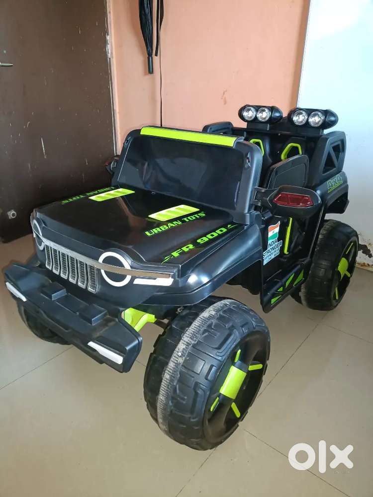 New Model Toy Car 4x4 With Charger & Remote control