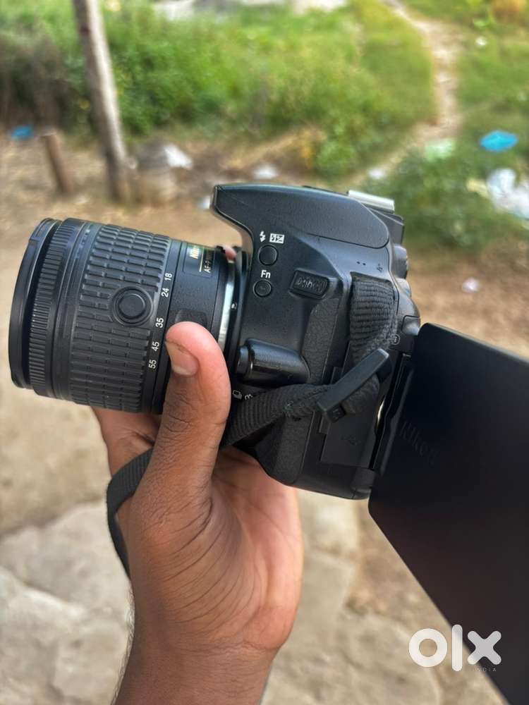 Nikom D5600 with 55-200 and kit lens