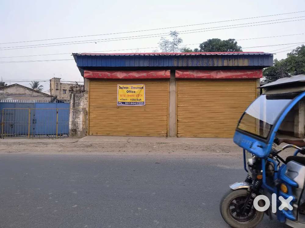 Office /Warehouse /showroom for monthly rent. Rent is negotiable.