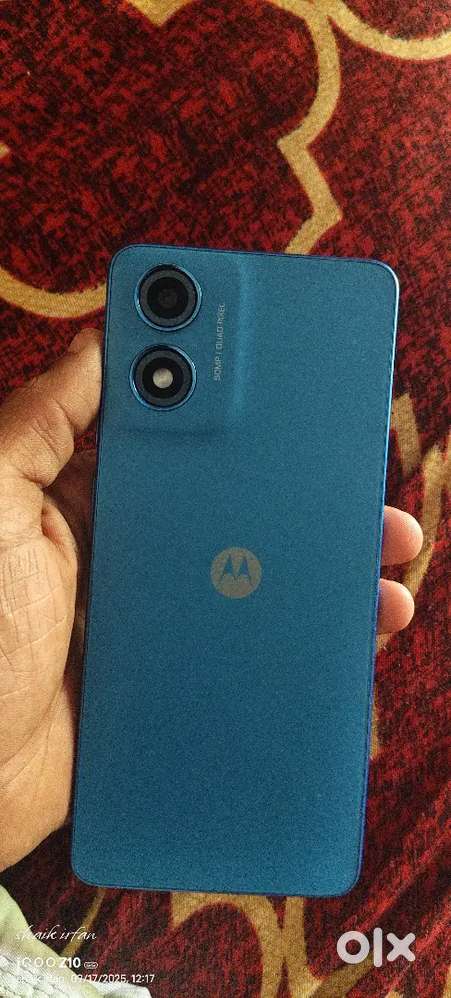 Moto g04s money