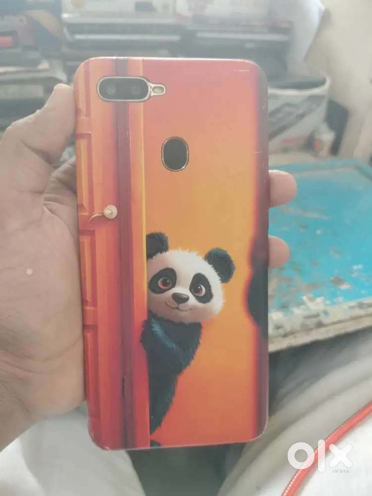 Oppo A5s android mobile phone