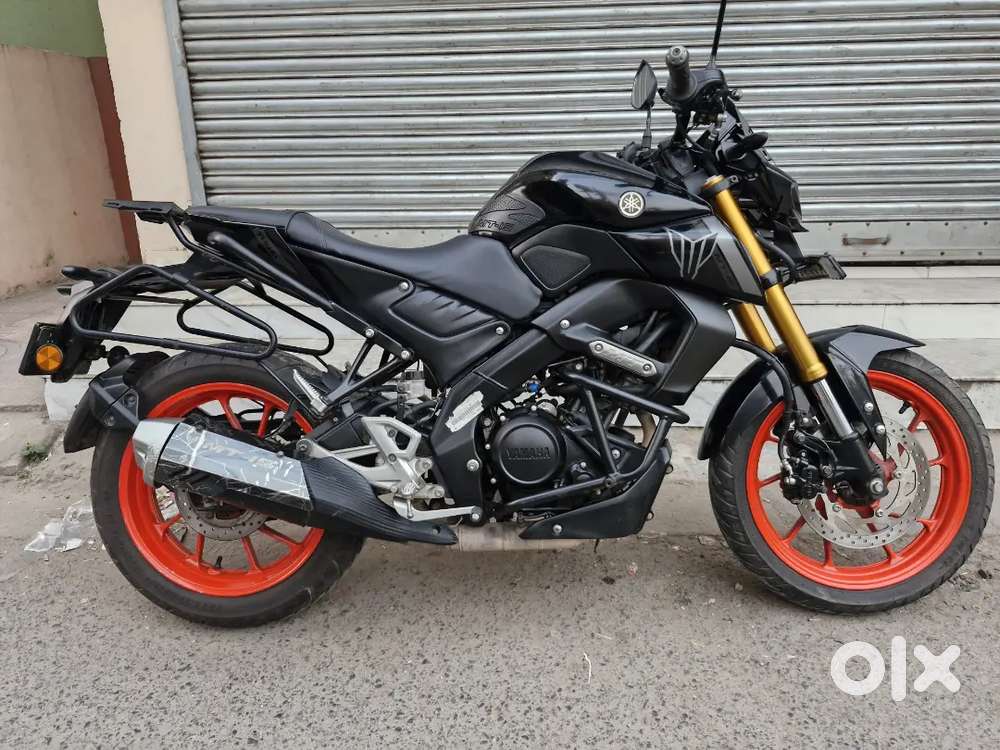 2023 Dule abs MT15 v2 less kms running