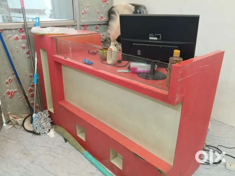 Counter table best condition