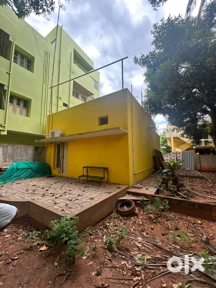 2 mins from Auro beach,100m from ECR road