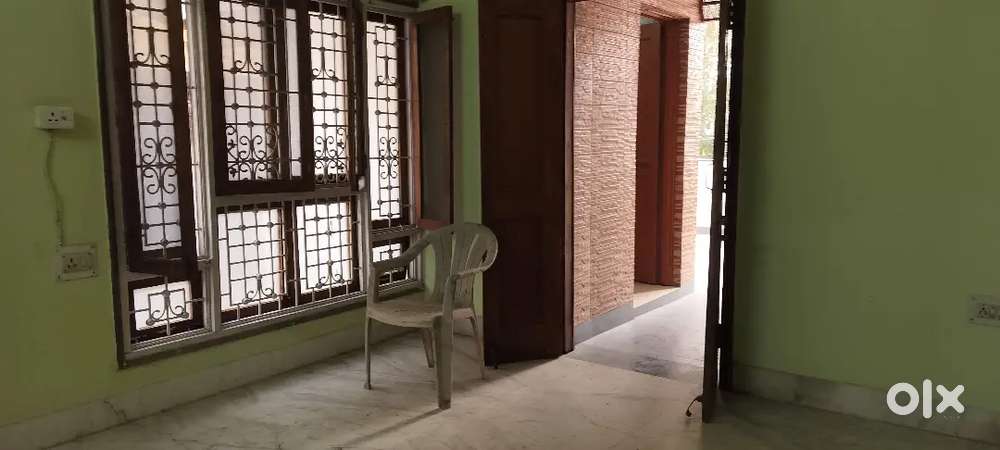 2bhk semi furnished 1st floor house available for rent near Madan Maha