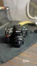 DSLR CAMERA