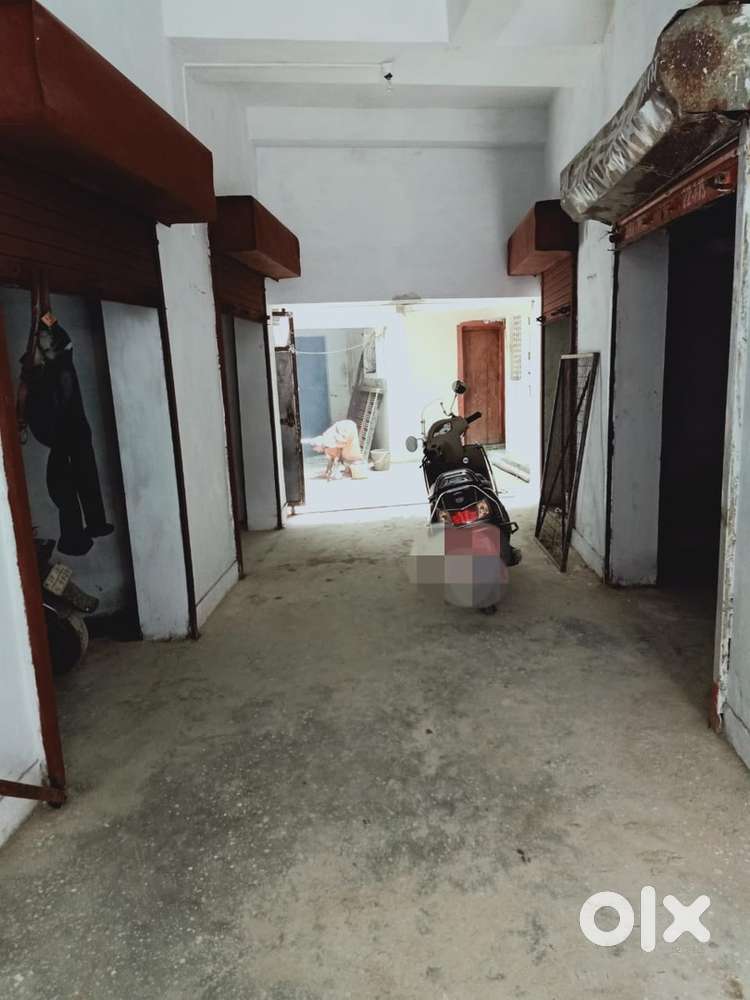 New shops for rent in sohabatiabagh main market