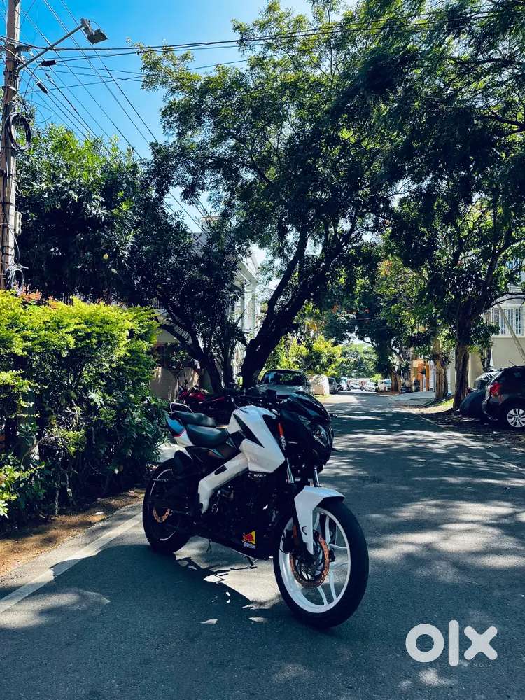 Bajaj NS 160 single owner