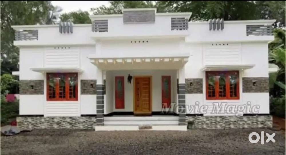 NEAR ANGAMALY TOWN 4 CENT, 2 BHK WITH ATTACHED,, 4,6,8,CENTS