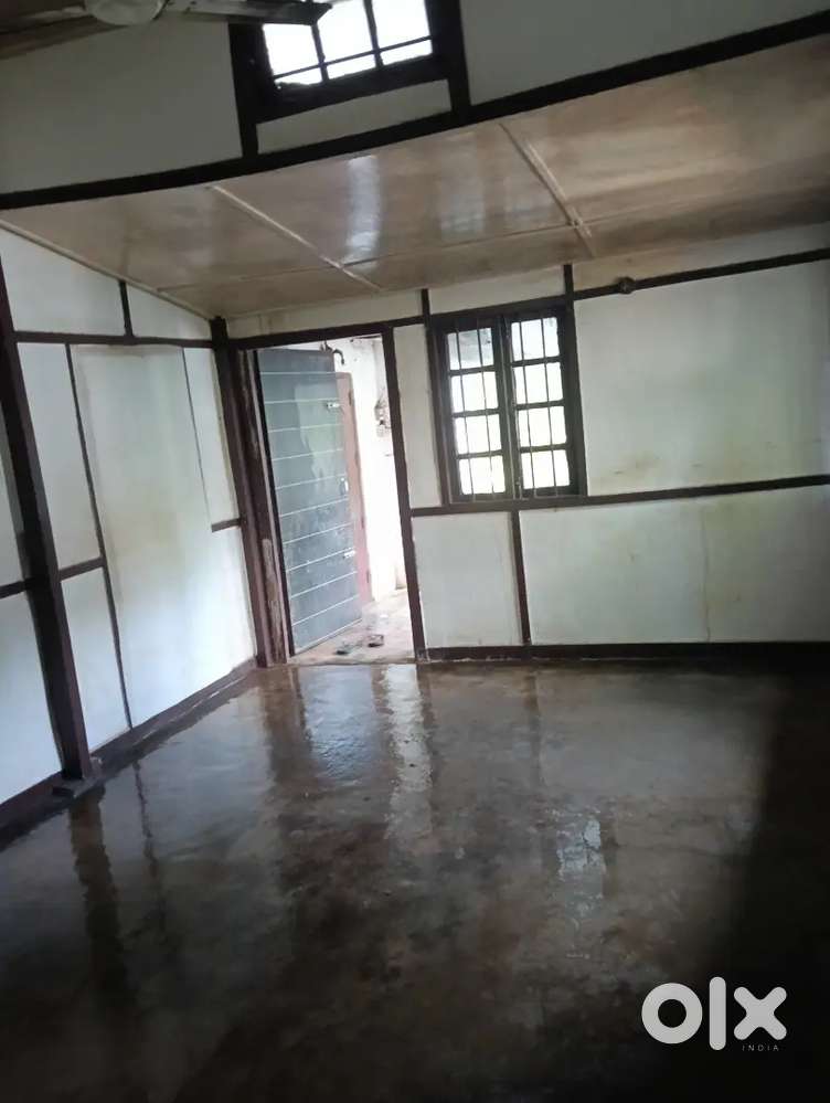 Large single room with attached bathroom