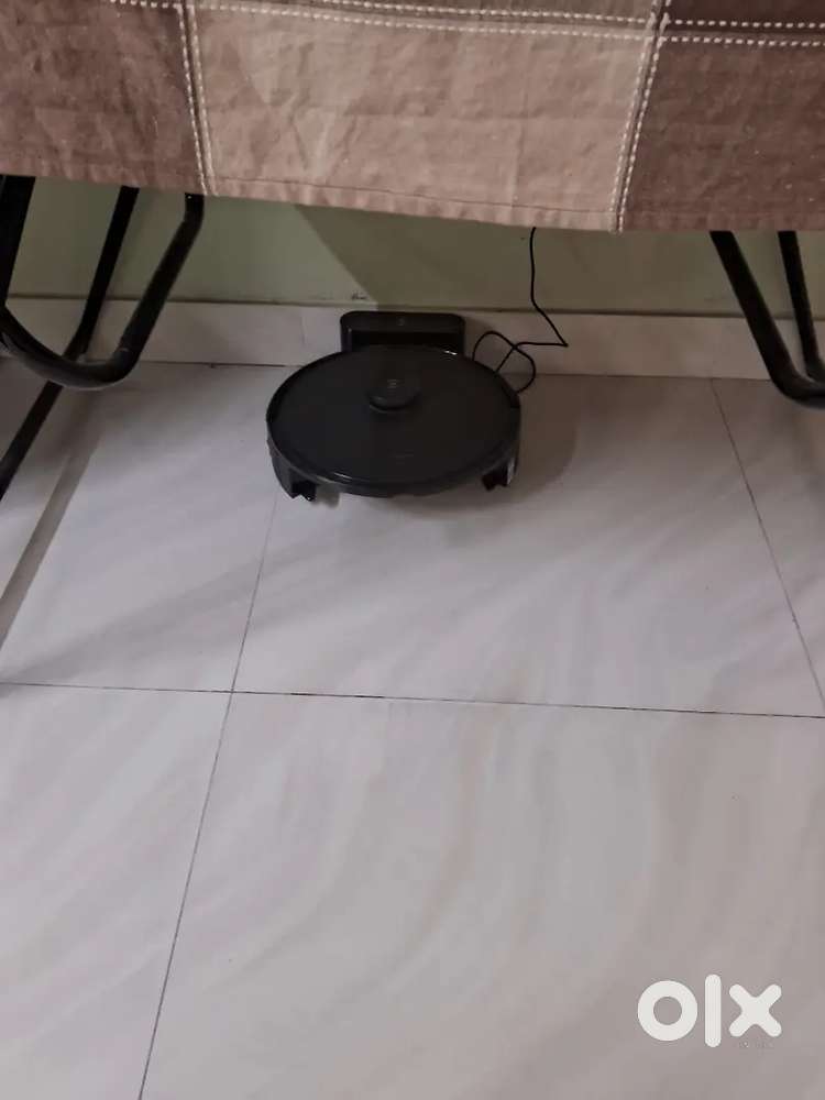 Robotic vaccum cleaners new brand with guarntee