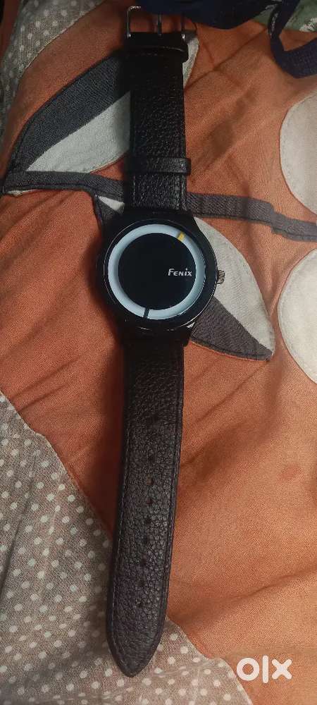 Branded watches under 700 rs