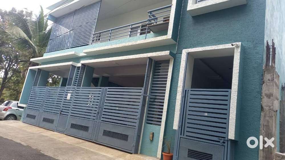 8 years old building