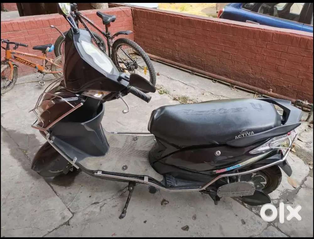 Avon e-stat electric scooter