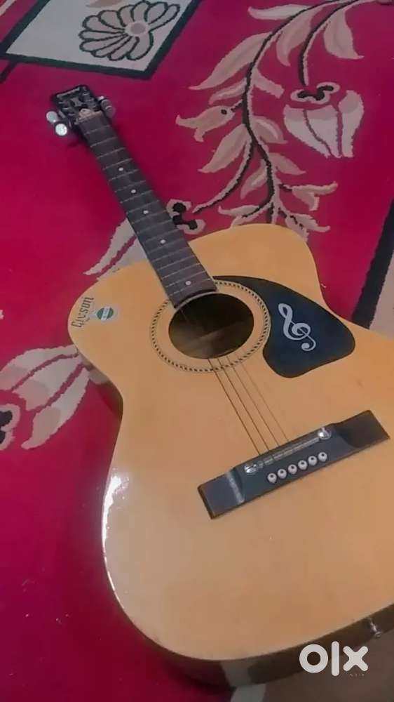Classical Yamaha Guitar