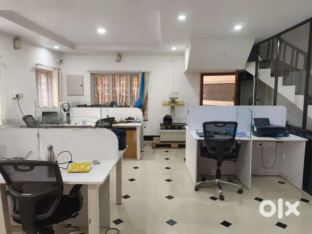 Fullyfurnished Independent office space available in Kowdiar.