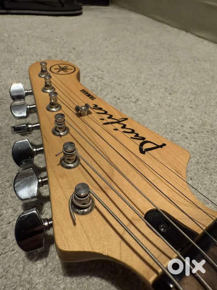 Yamaha Pacifica 012, zoom g1x4,  herz dg20.