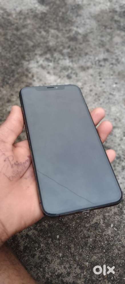 I phone xs max 64 gb good condition