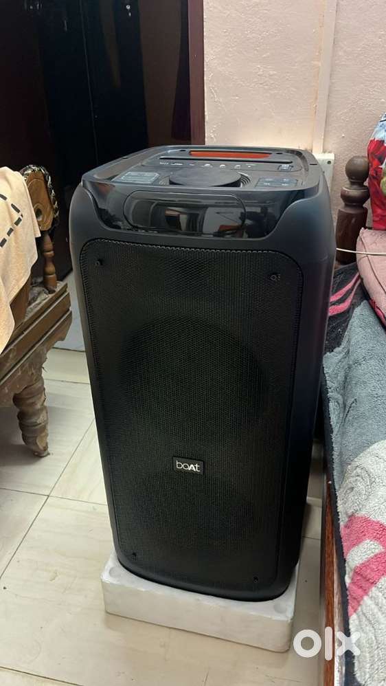 Boat Party pal 400 Bluetooth speaker