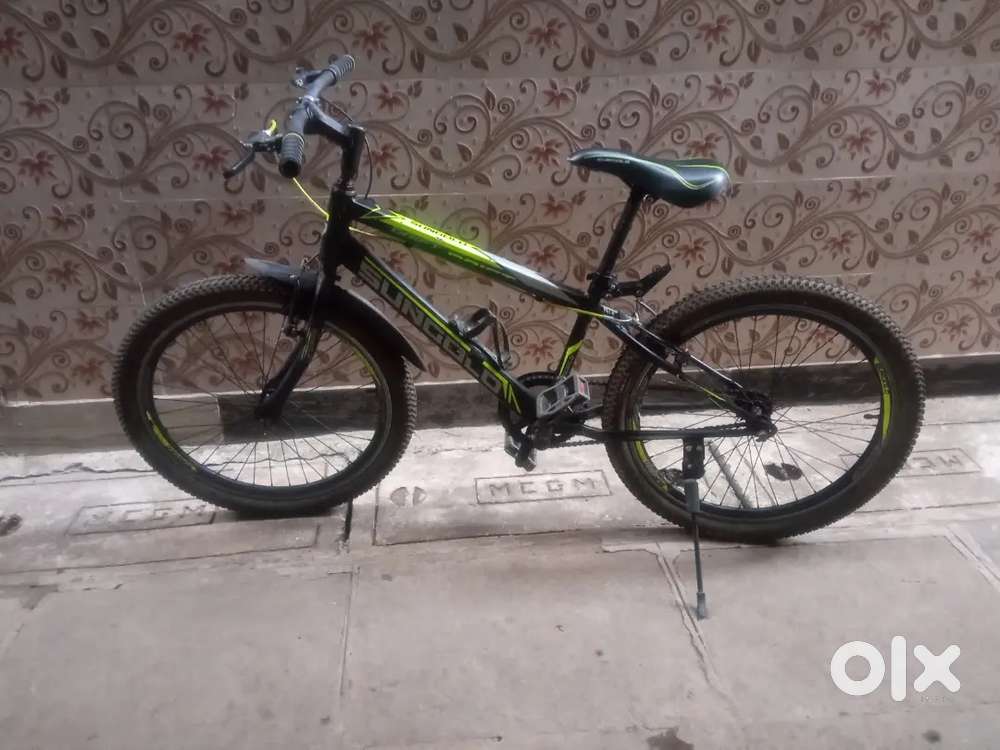 Brand new, hardly used