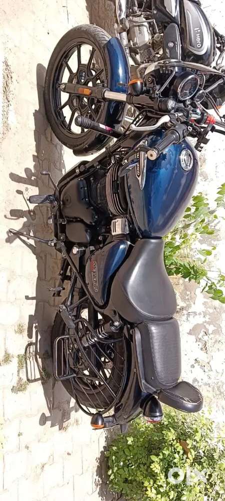 Royal enfield meteor blue