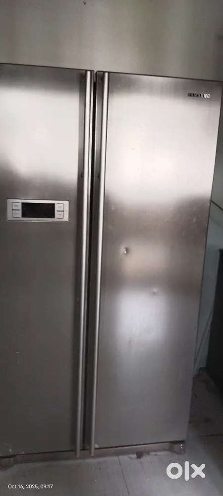 Samsung double door 600 litre fridge