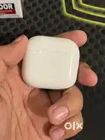 Airpods 4 (In Warranty)